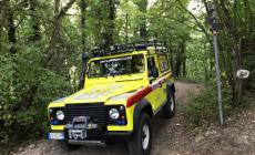 Escursionista scivola sul sentiero vicino a Lago Santo 