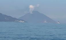 Tre forti esplosioni: paura a Stromboli