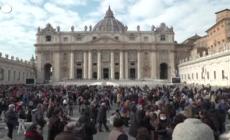 Ucraina, il Papa: "Chiedo ai responsabili politici ogni sforzo per la pace"