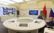 Ucraina, Putin e Lukashenko osservano le esercitazioni militari