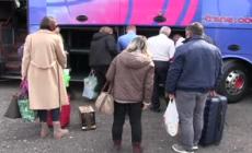 Ucraina, un pullman in partenza da Roma: chi torna dai familiari e chi va a combattere