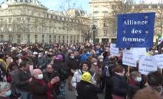 Ucraina, in migliaia in piazza a Parigi per chiedere la fine della guerra