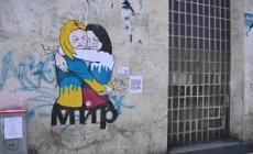 8 marzo, l'opera della street artist Laika per le donne ucraine e russe