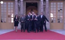 Vertice di Versailles, foto di gruppo per i leader dell'Unione europea