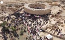 Libia, chef preparano un enorme cous cous per il festival dedicato al celebre piatto