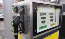Il governo studia un piano anticrisi, sconti su benzina e bollette