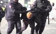 Manifestazioni in tutta la Russia, 800 arresti