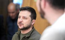 Zelensky: "Bene le nuove sanzioni contro la Russia, ma non basta". Kuleba: "Alla Nato tre richieste: armi, armi, armi"