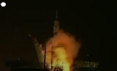 Stazione spaziale, cosmonauti russi accolti con abbracci e sorrisi
