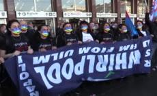 'Napoli non molla': il corteo dei lavoratori ex Whirlpool