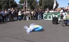 Clima: Roma, il flashmob di "Madre Terra"