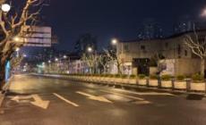 Shanghai, strade deserte nella parte occidentale poche ore prima del lockdown