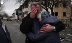 La disperazione dei residenti di Borodyanka davanti alle loro case distrutte