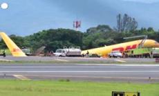 Costa Rica, aereo si spezza in due durante l'atterraggio di emergenza