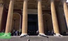 Palermo, la protesta del teatro Massimo contro i tagli del Comune