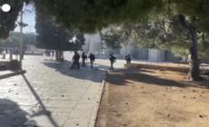 Gerusalemme, scontri fra palestinesi e polizia israeliana sulla Spianata delle moschee