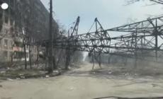 La caduta di Mariupol, Putin ferma l'assalto a Azovstal