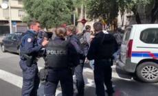 Nizza, un prete e un fedele accoltellati in una chiesa - Video