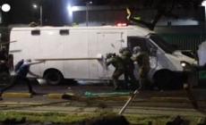 Cile, violenti scontri tra dimostranti e polizia a Santiago