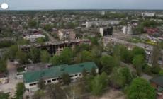 Ucraina, gli abitanti di Borodyanka al lavoro per ricostruire la citta'