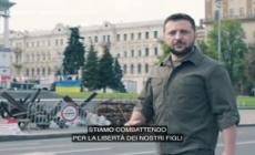 Zelensky: "Presto avremo due giorni della Vittoria, altri no"
