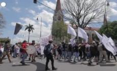 Costa Rica: la protesta contro il neopresidente accusato di molestie sessuali