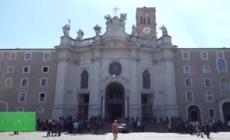 I funerali di Richard Benson a Roma. La moglie: "Lo amero' per sempre"