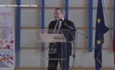 Draghi: "Devo tanto a mia moglie, senza di lei chissa' quante fesserie avrei fatto"