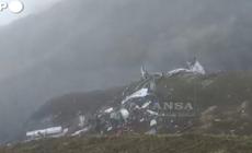 Nepal, aereo caduto su montagna: recuperati i corpi