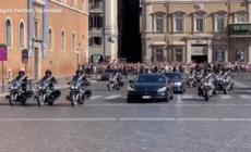 2 giugno, Mattarella depone una corona di alloro all'Altare della Patria