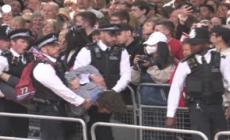 Giubileo di Platino, dimostranti bloccati dalla polizia