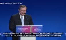 Ue, Draghi: "Un tetto sul prezzo d'importazione del gas russo, ridurrebbe inflazione"