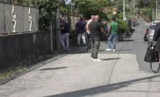 Bimba uccisa nel Catanese, la mamma portata via dai carabinieri in borghese