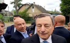 Draghi a Irpin: "Gli ucraini ricostruiranno tutto"