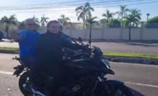 Duplice omicidio in Amazzonia, Bolsonaro guida un corteo di moto a Manaus