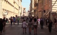 Saldi al via in tutta Italia, caccia al risparmio