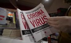 Calano le vendite di libri, giu' online ma crescono librerie