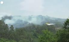 Portogallo, le operazioni di spegnimento dell'incendio scoppiato ad Amarante