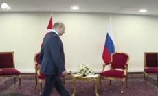 Vertice di Teheran, Erdogan fa attendere Putin davanti ai fotografi