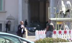 Terminato l'incontro con Mattarella, Draghi lascia il Quirinale