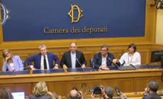 Elezioni, Calenda: "Renzi? Nessun veto per coalizione"