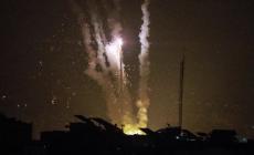 Gaza: Hamas, attacchi israeliani nella notte, 30 morti.  L’esercito israeliano continua a colpire nella Striscia: nell’ultima notte sono stati centrati 450 obiettivi
