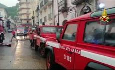 Monteforte Irpino, i lavori per pulire le strade invase dal fango dopo le forti piogge