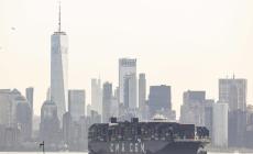 Bici elettrica causa un incendio in un palazzo a New York, 40 feriti