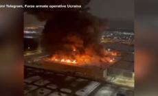 Russia, maxi incendio in un grande centro commerciale: un morto