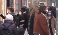 Natale tra bollette e rincari, le famiglie riciclano