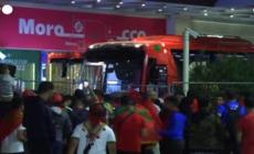 Qatar 2022, il pullman del Marocco si avvia verso lo stadio di Al Bayt per la partita con la Francia