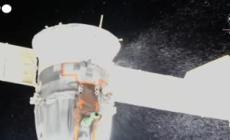 Problema alla Soyuz, russi e americani al lavoro insieme