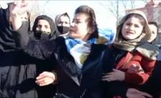 Le donne afghane protestano contro il divieto all'istruzione universitaria