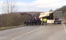 Serbi erigono barricate, chiuso valico  di frontiera con il Kosovo